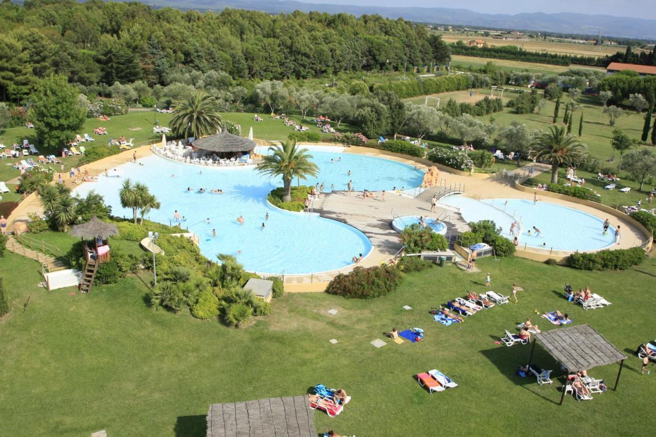 Camping Village Le Capanne Bibbona Buitenkant foto